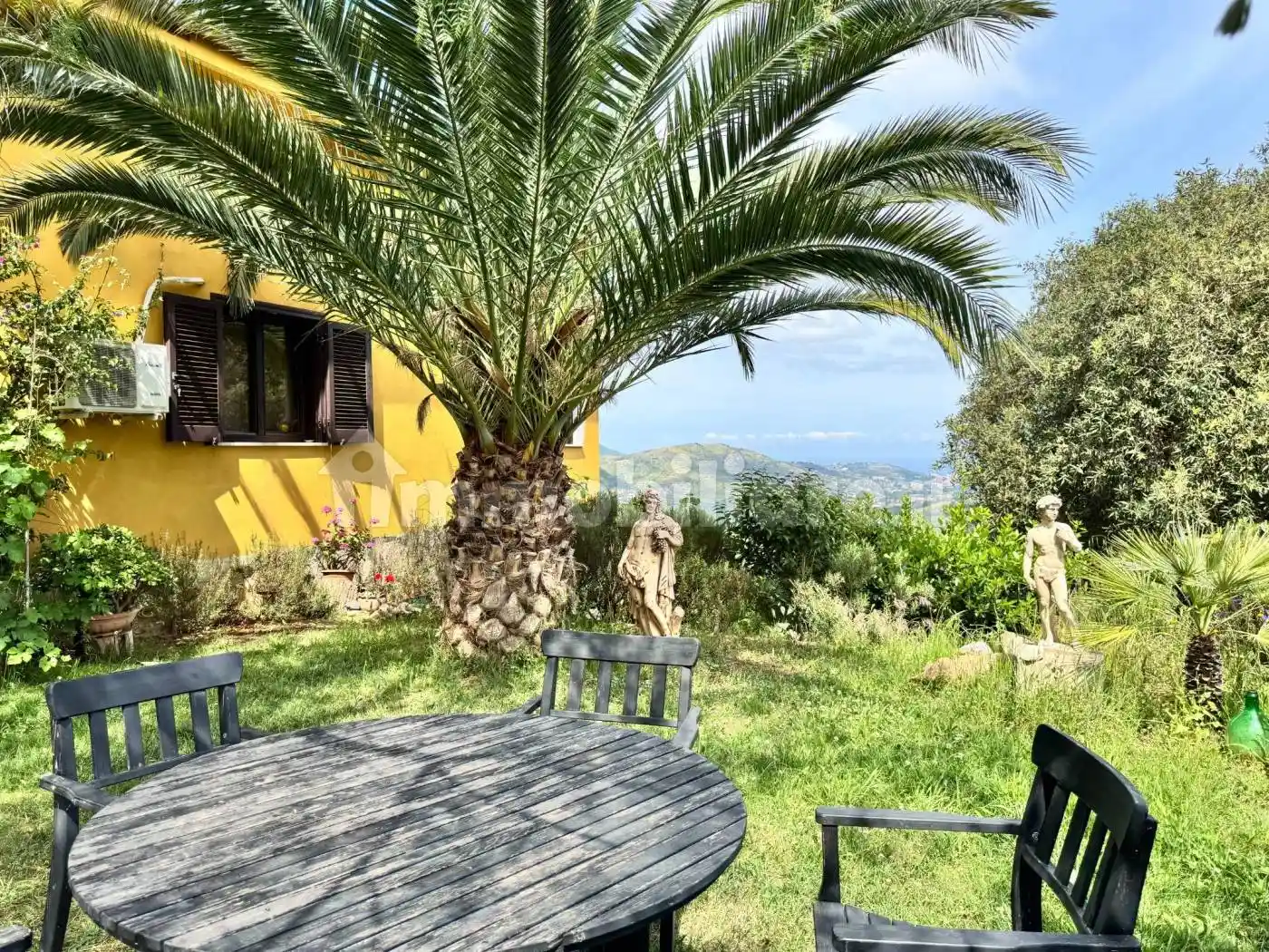 Villa in vendita a Laureana Cilento