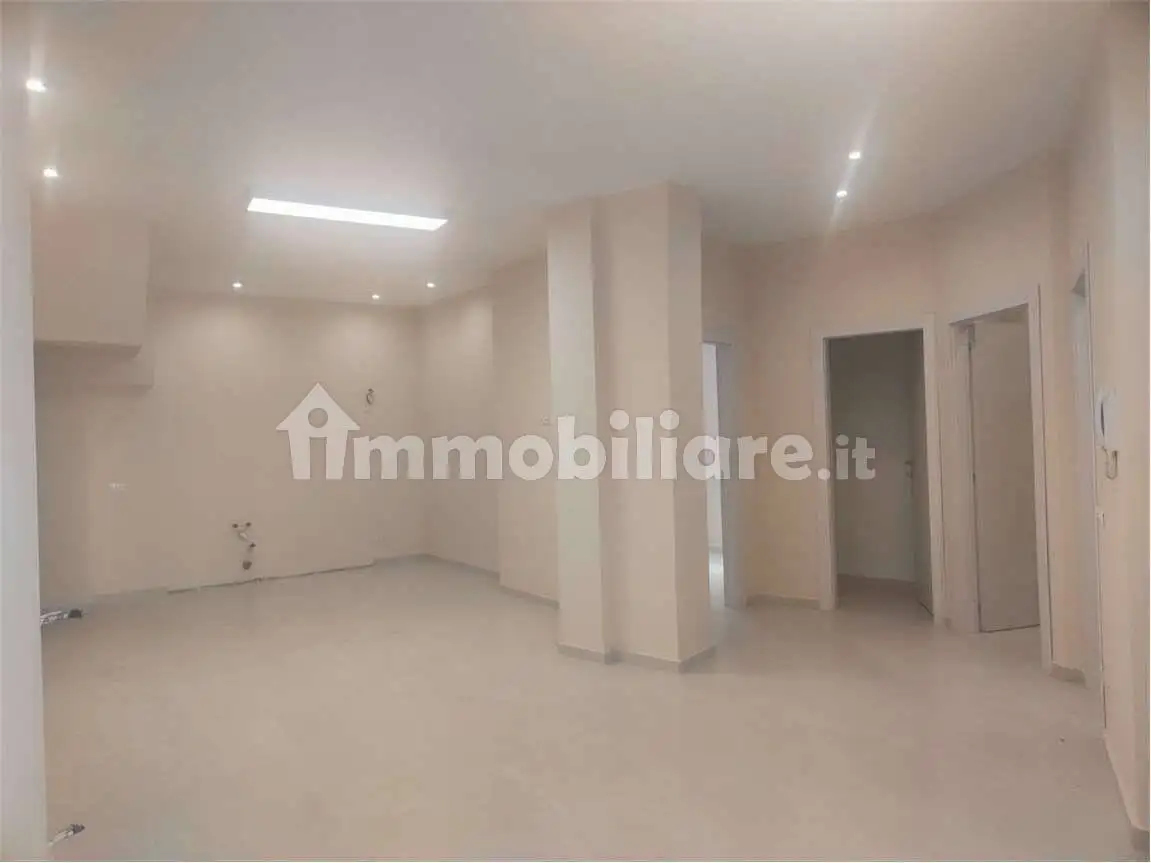 Trilocale via Dott. Portale, 13, Biancavilla - foto 2