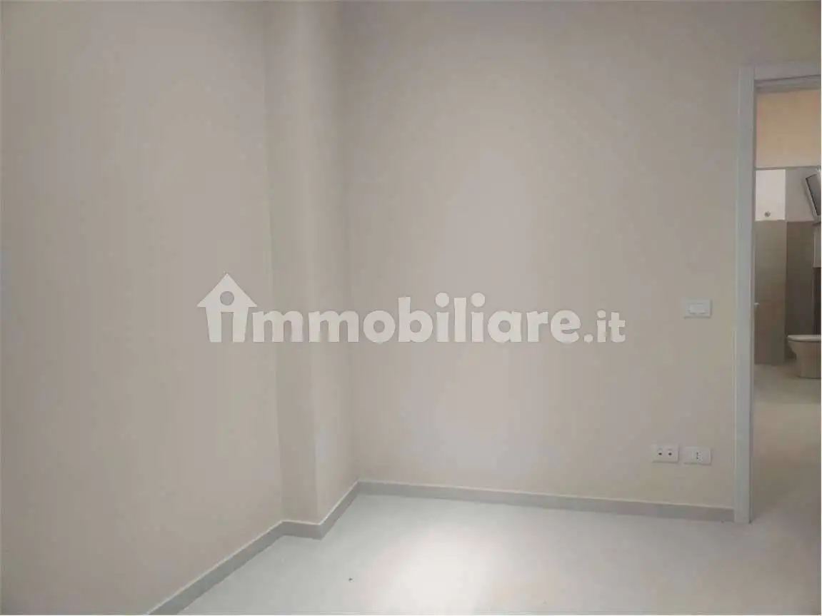 Trilocale via Dott. Portale, 13, Biancavilla - foto 5