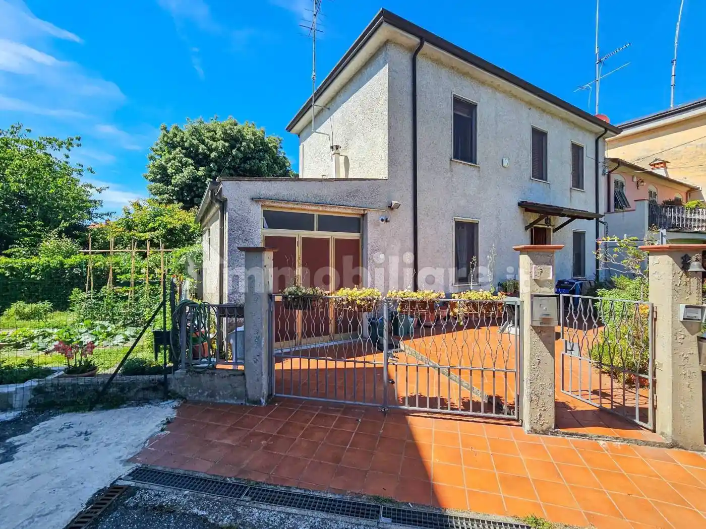 Villa in vendita a Sarzana