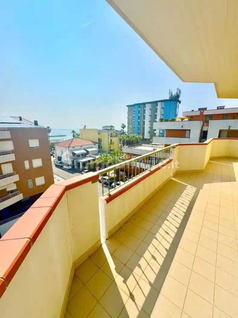 Trilocale via Pompeo 4, Lungomare Marconi, Alba Adriatica - foto 3