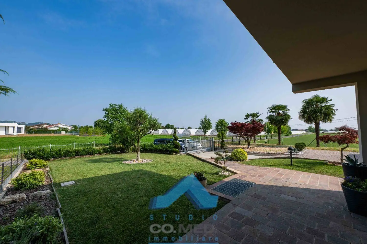 Villa in vendita a Carobbio degli Angeli