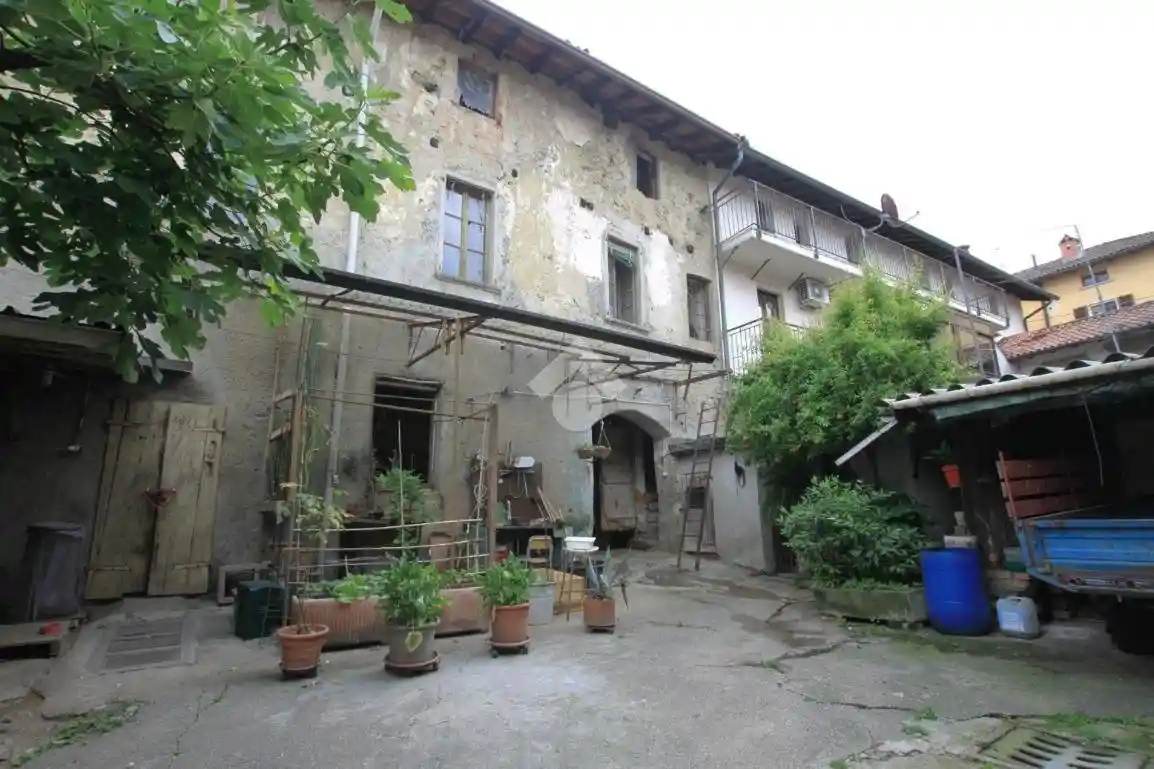 Rustico - Casale in vendita a Sirone