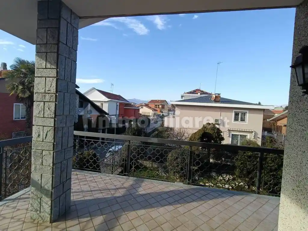 Villa in vendita a Orbassano