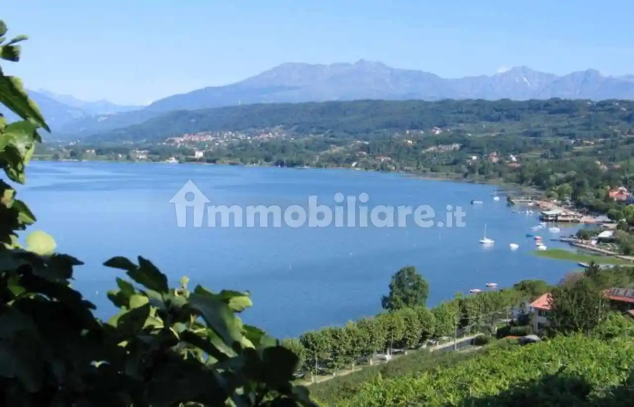 Palazzo - Edificio in vendita a Oggebbio