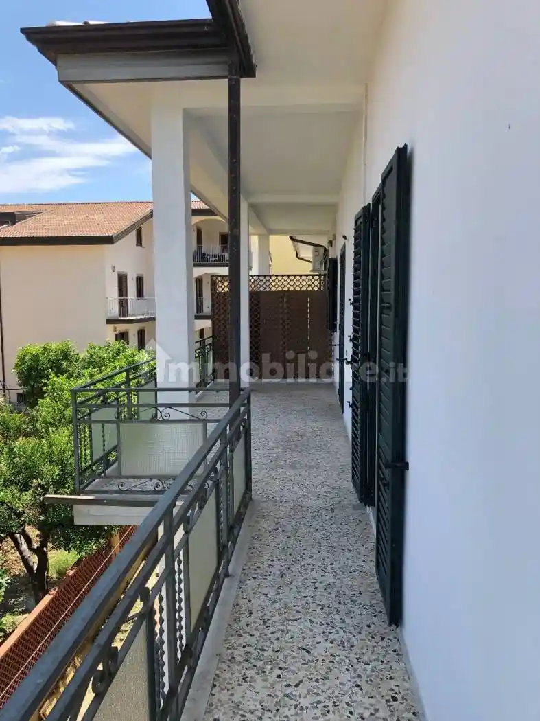 Trilocale via Magna Grecia 15, Borgata Marina, Roseto Capo Spulico - foto 2