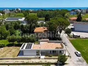 Villa unifamiliare via Antonio Pannella 4, Centro, Giulianova - foto 2