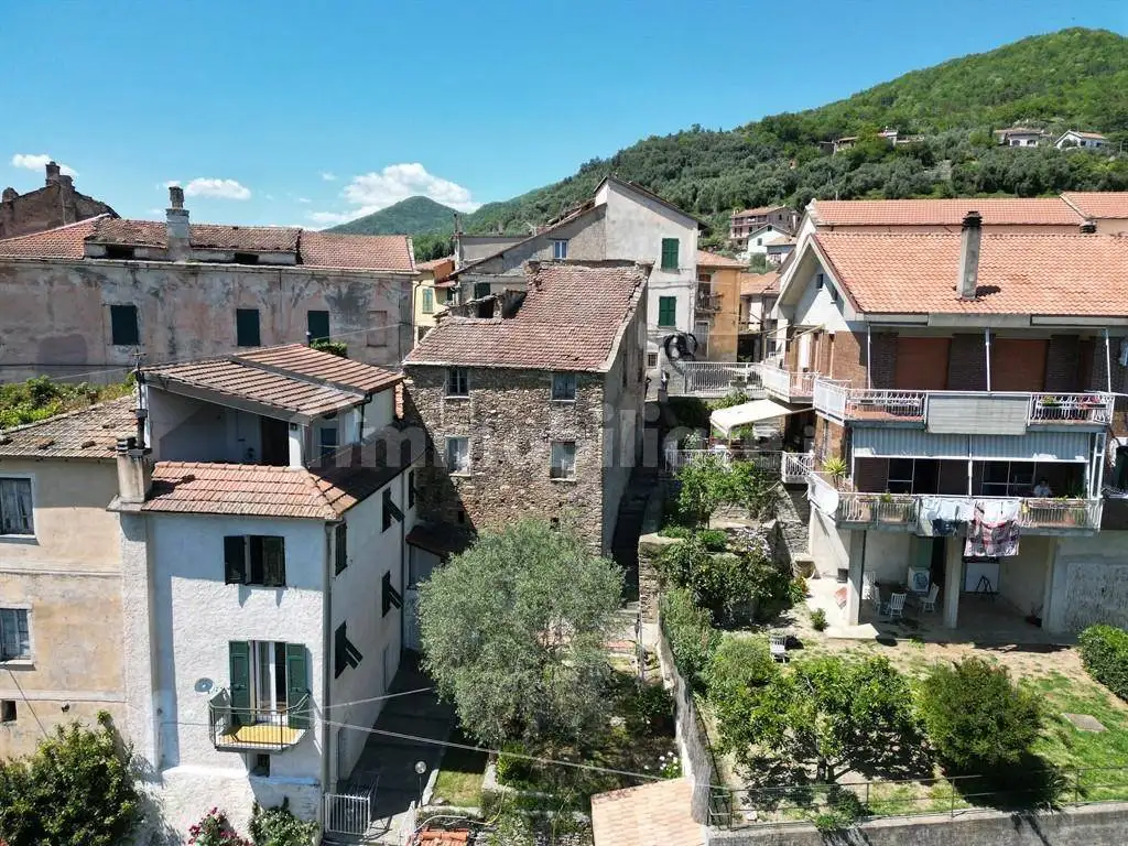 Casa indipendente in vendita a Casanova Lerrone