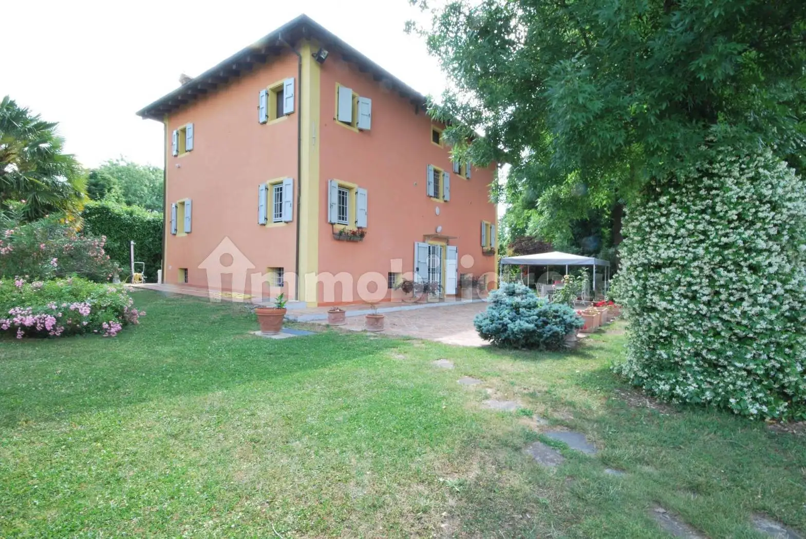 Villa in vendita a Valsamoggia