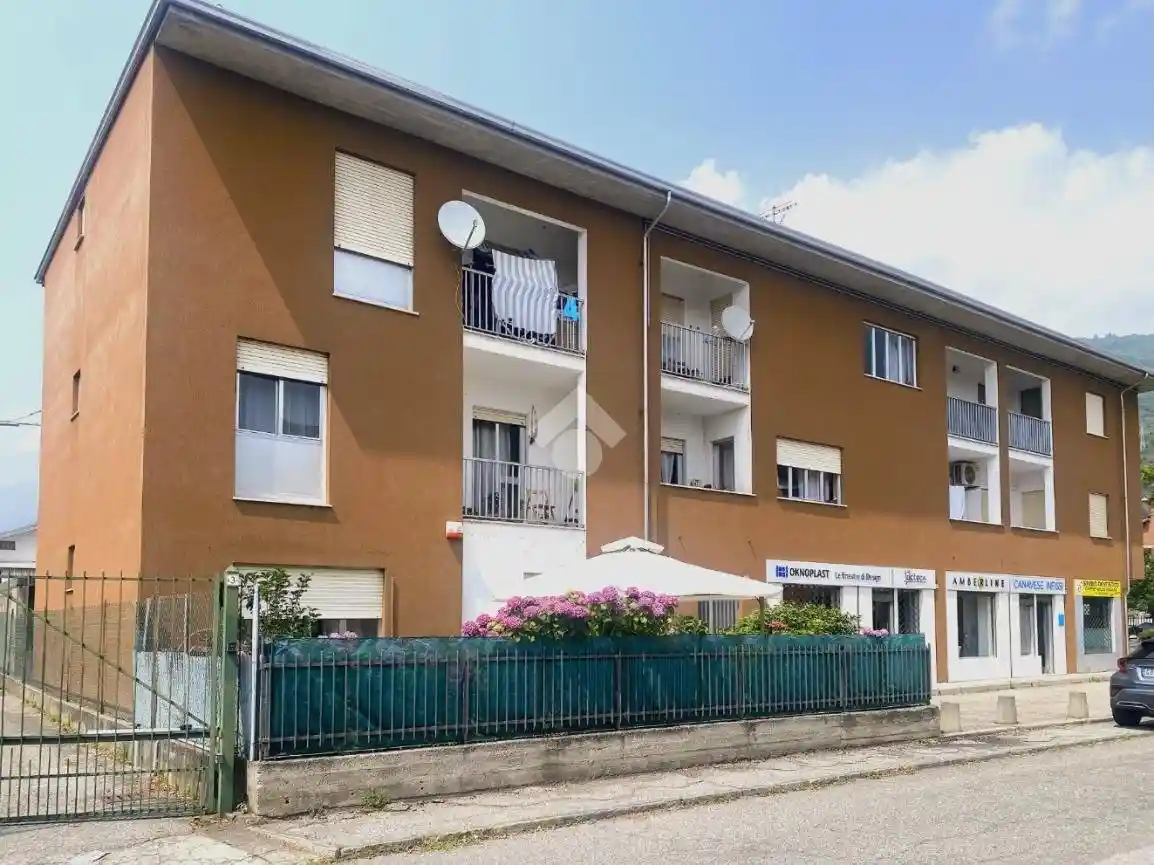 Quadrilocale via san marco 5, Centro, Borgofranco d'Ivrea - foto 2