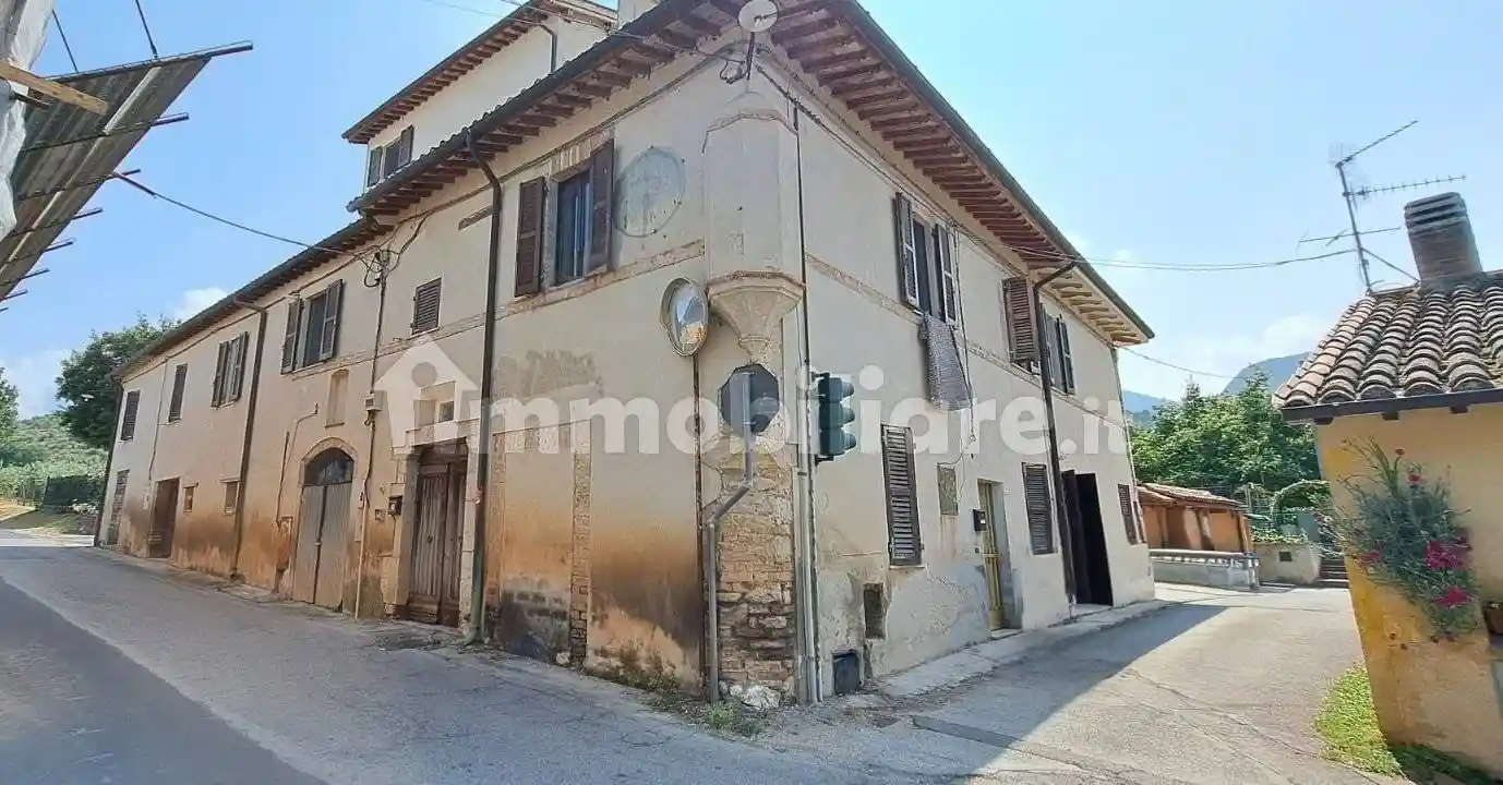Rustico - Casale in vendita a Spoleto