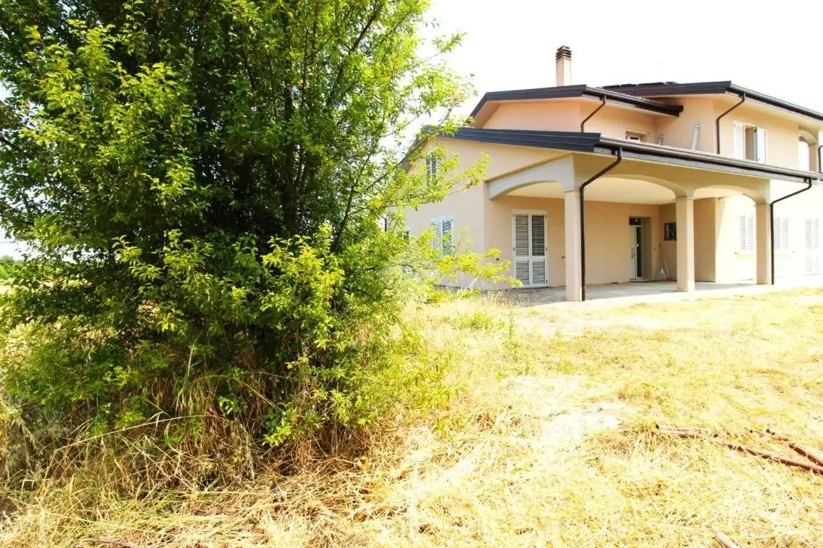 Casa indipendente in vendita a Cesena