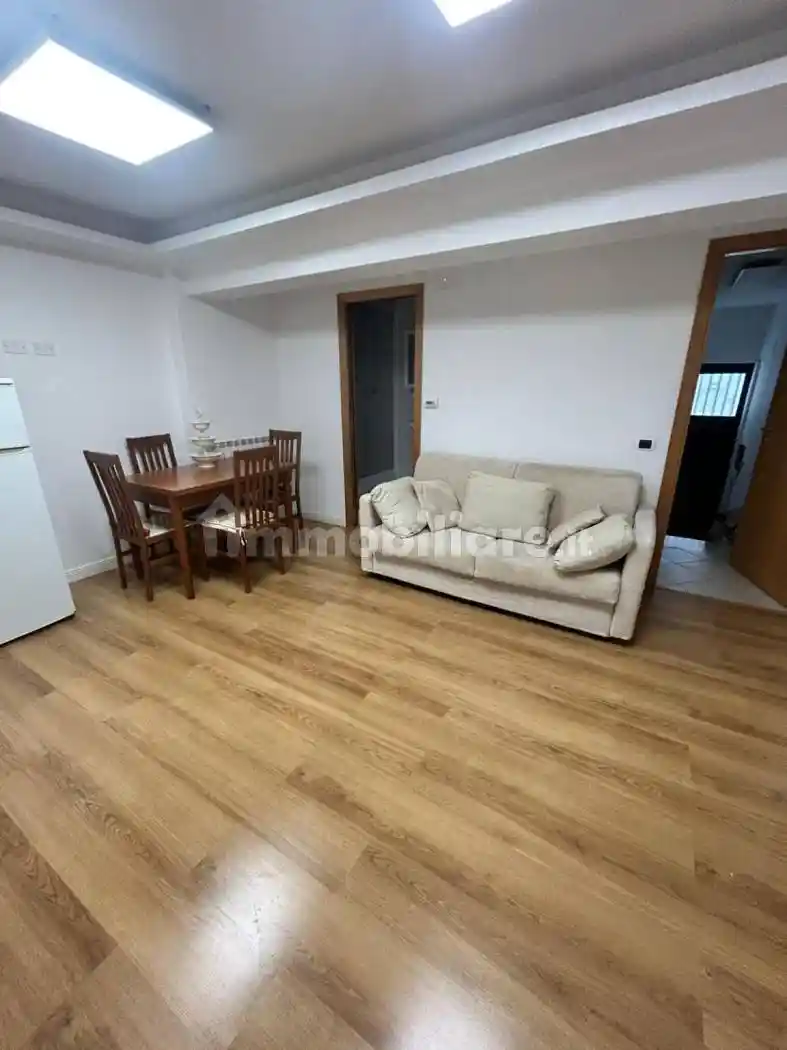 Appartamento in affitto a Napoli