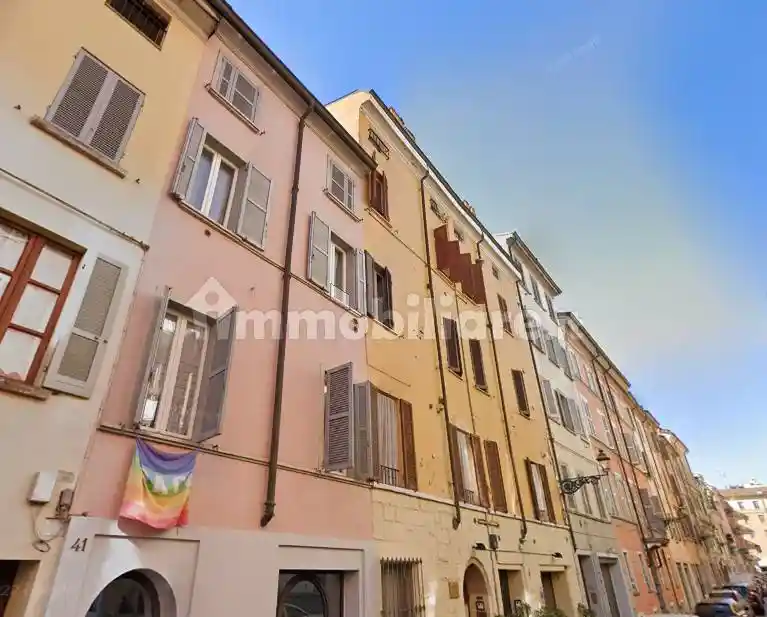 Appartamento in vendita a Parma