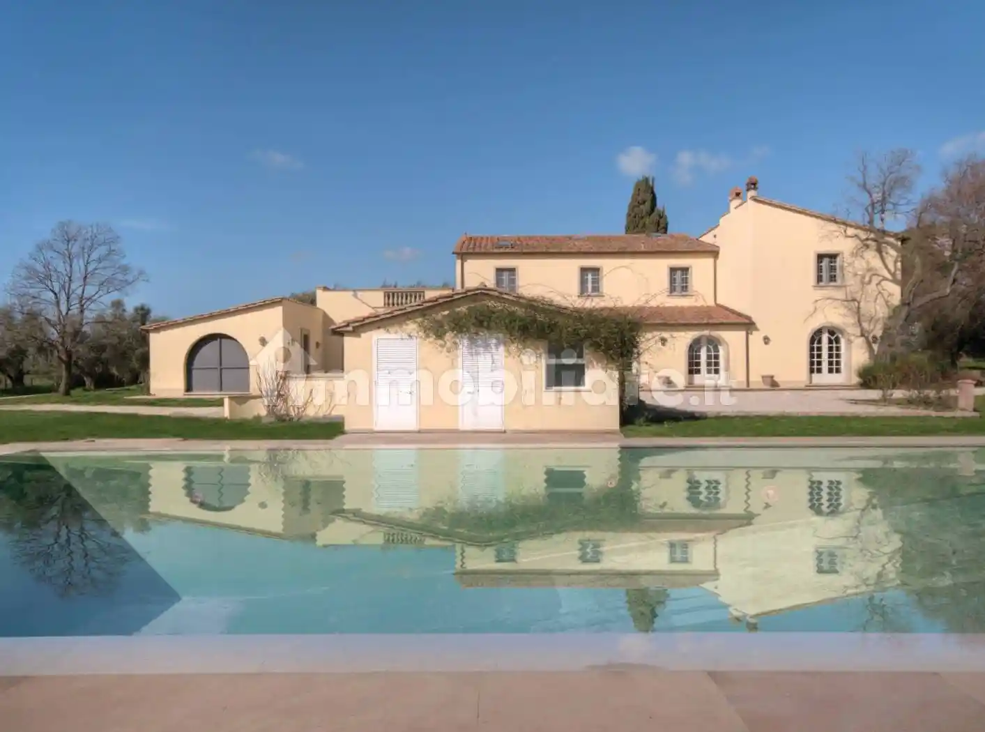 Villa in vendita a Cecina