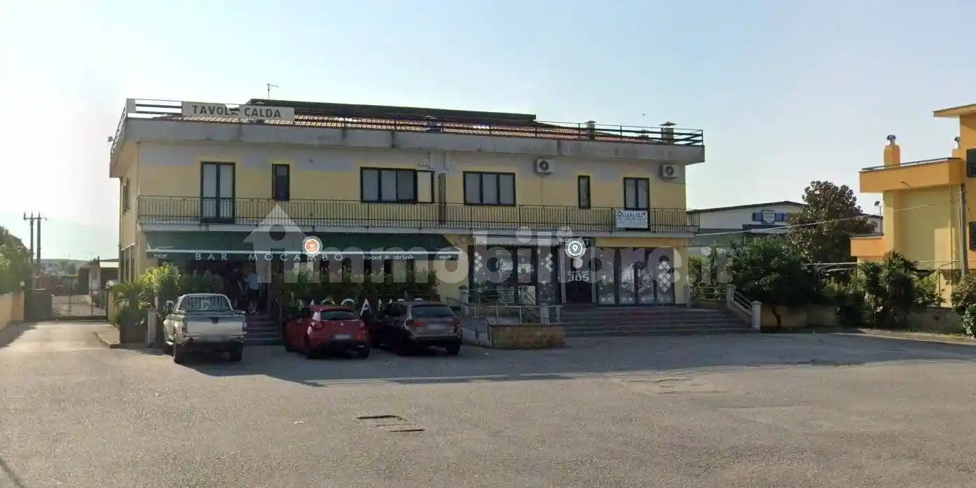 Palazzo - Edificio in vendita a Eboli