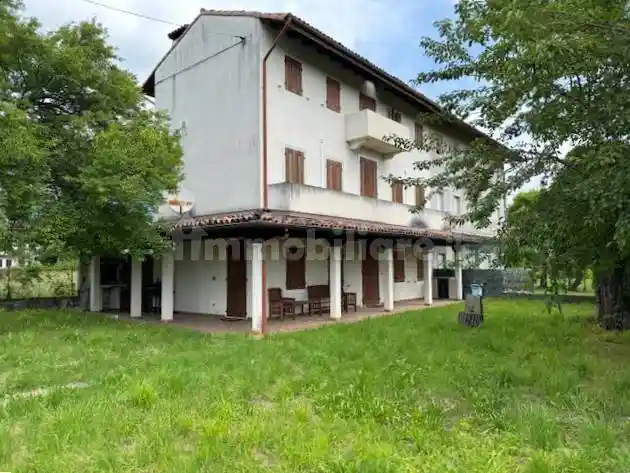 Villa in vendita a Aviano