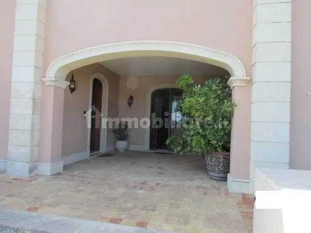 Villa in affitto a Siracusa