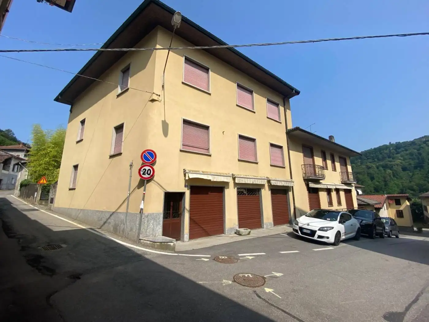 Trilocale via Mirocleto Spaini, Cremenaga - foto 2