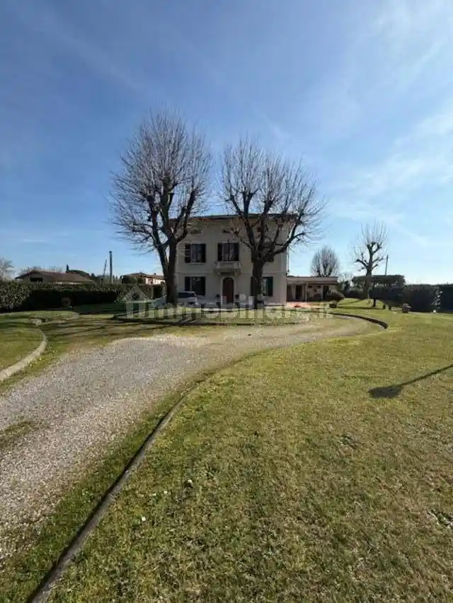 Villa in vendita a Fucecchio