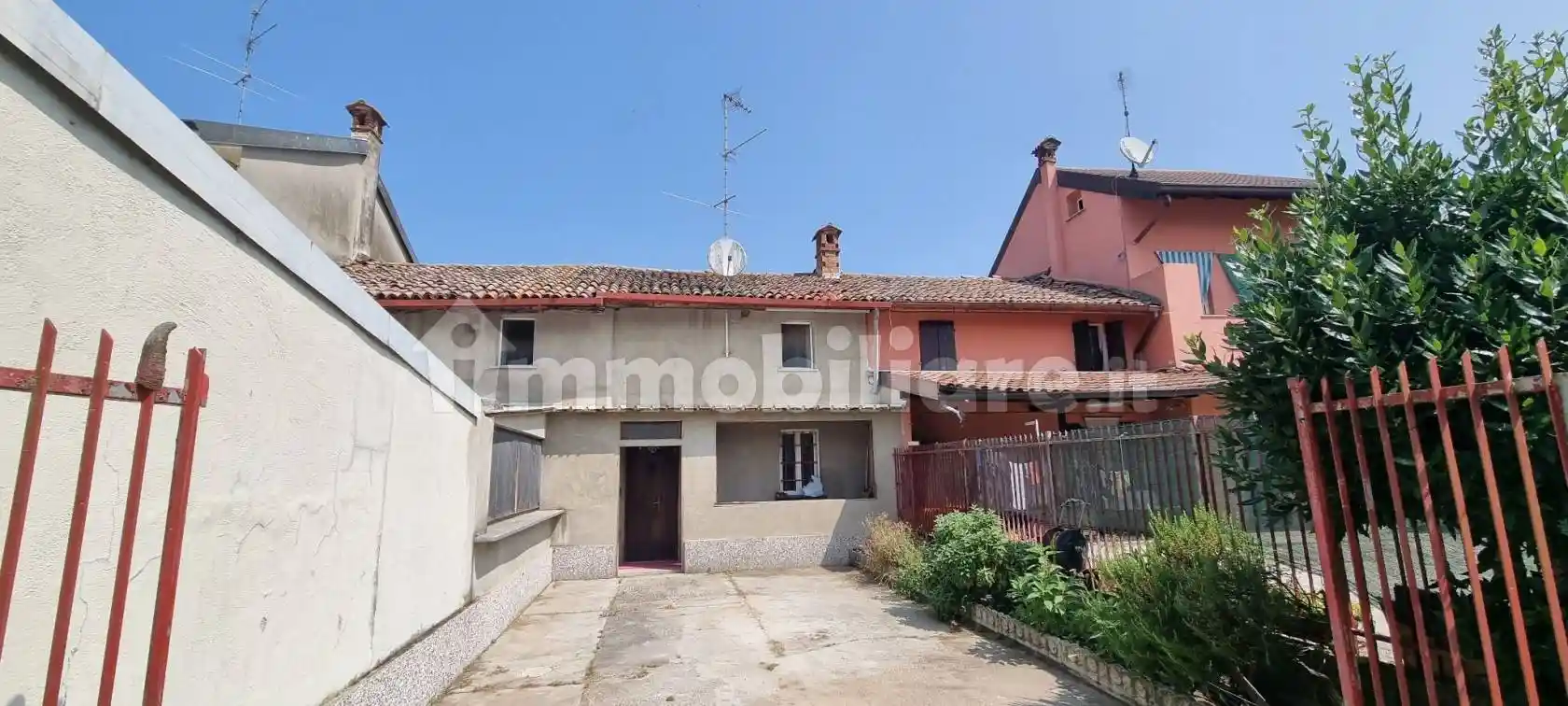 Villa in vendita a Mortara