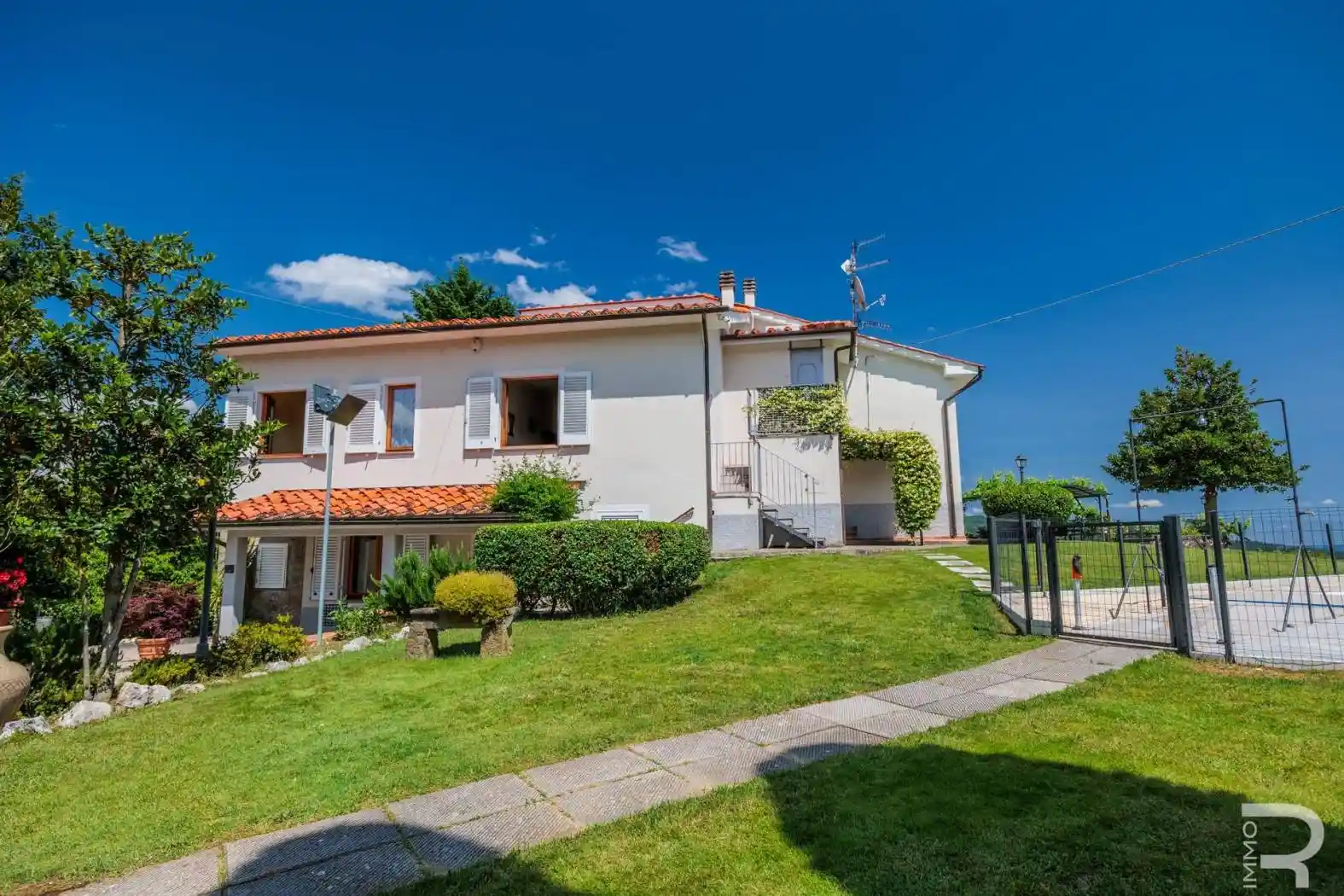 Rustico - Casale in vendita a Pescia