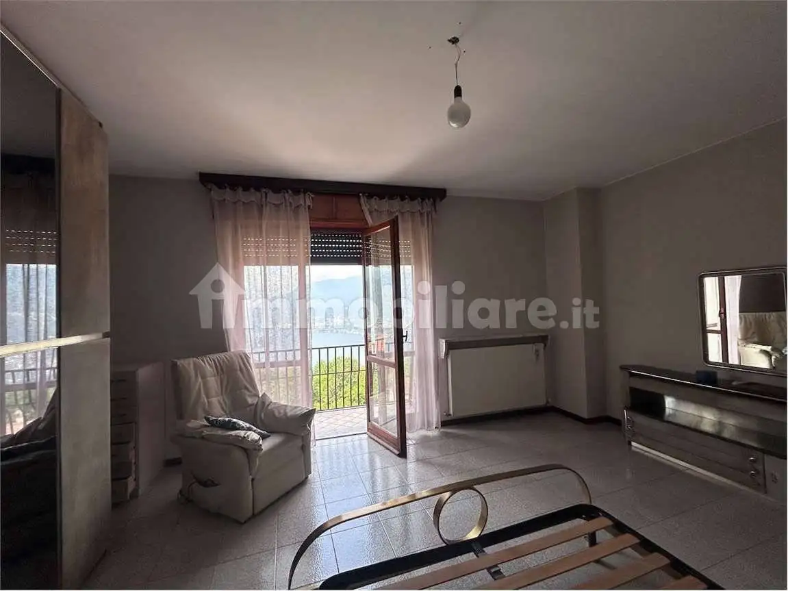 Appartamento in vendita a Faggeto Lario