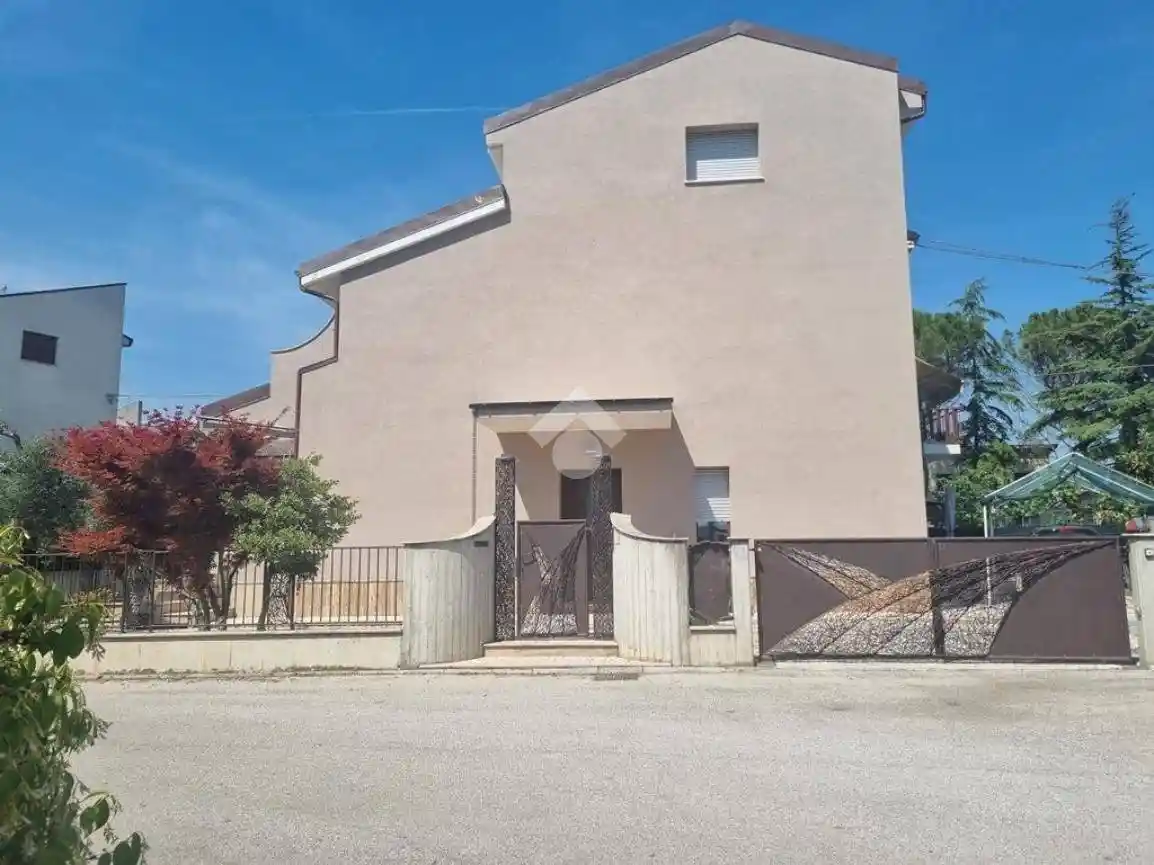 Villa a schiera via Brecciola, Salara Uno, Basciano - foto 2