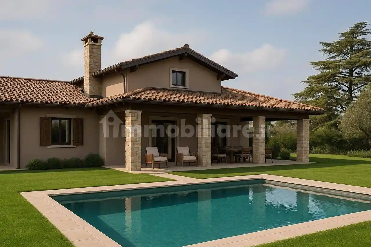 Villa in vendita a Peschiera del Garda