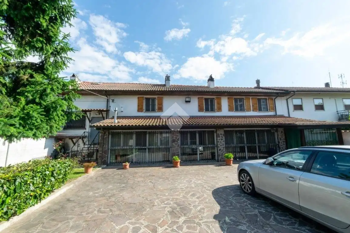 Casa indipendente in vendita a Motta de' Conti