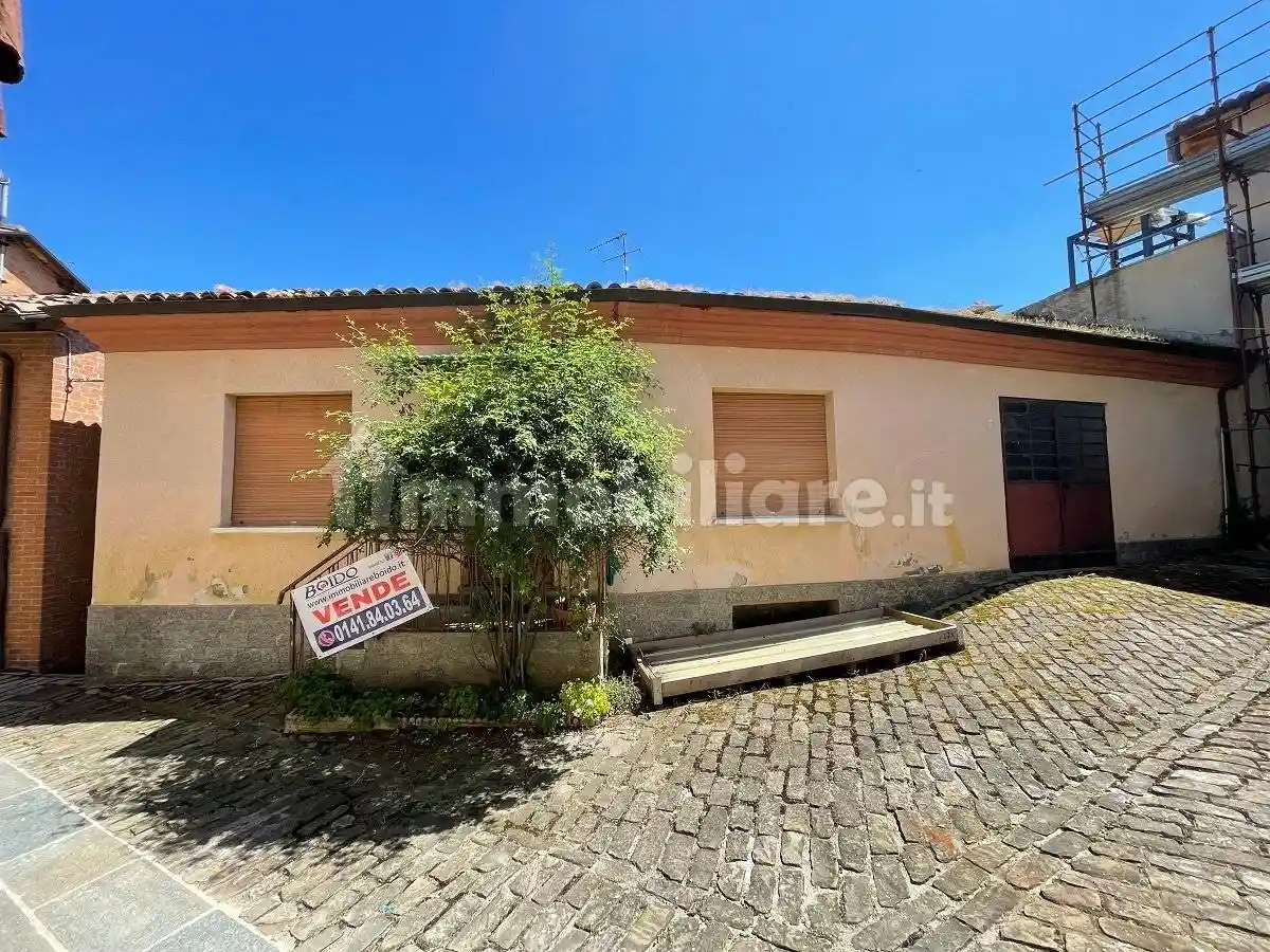 Rustico via del Campanile 2, Centro, Castiglione Tinella - foto 2