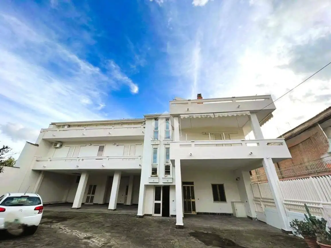 Villa in vendita a Casapesenna