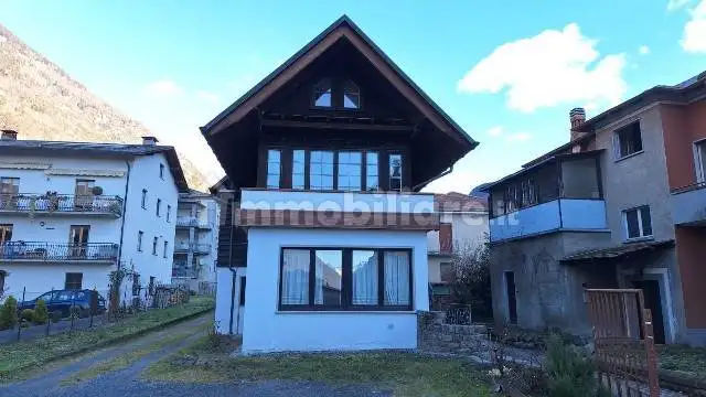 Villa in vendita a Grosio