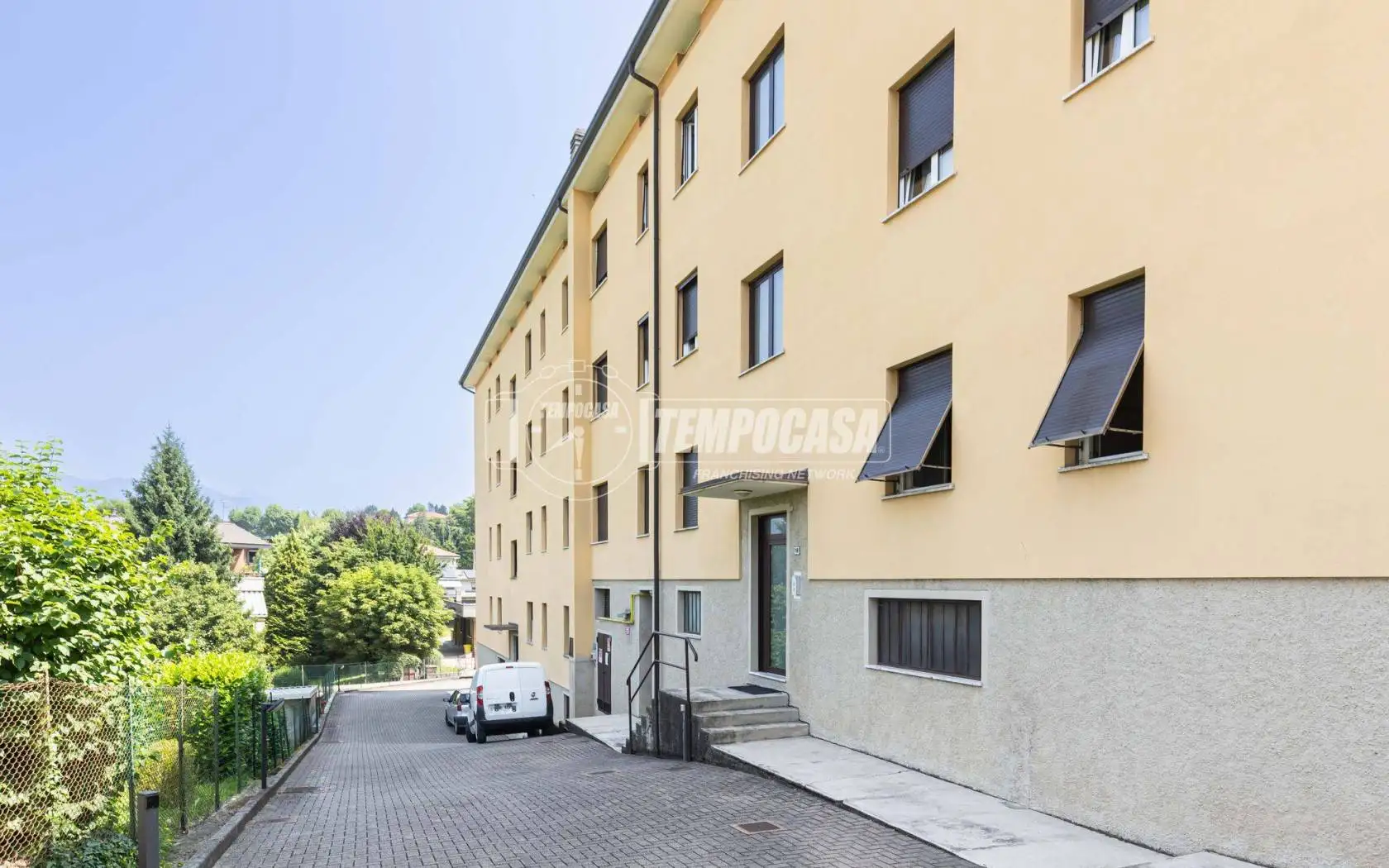 Appartamento in vendita a Costa Masnaga