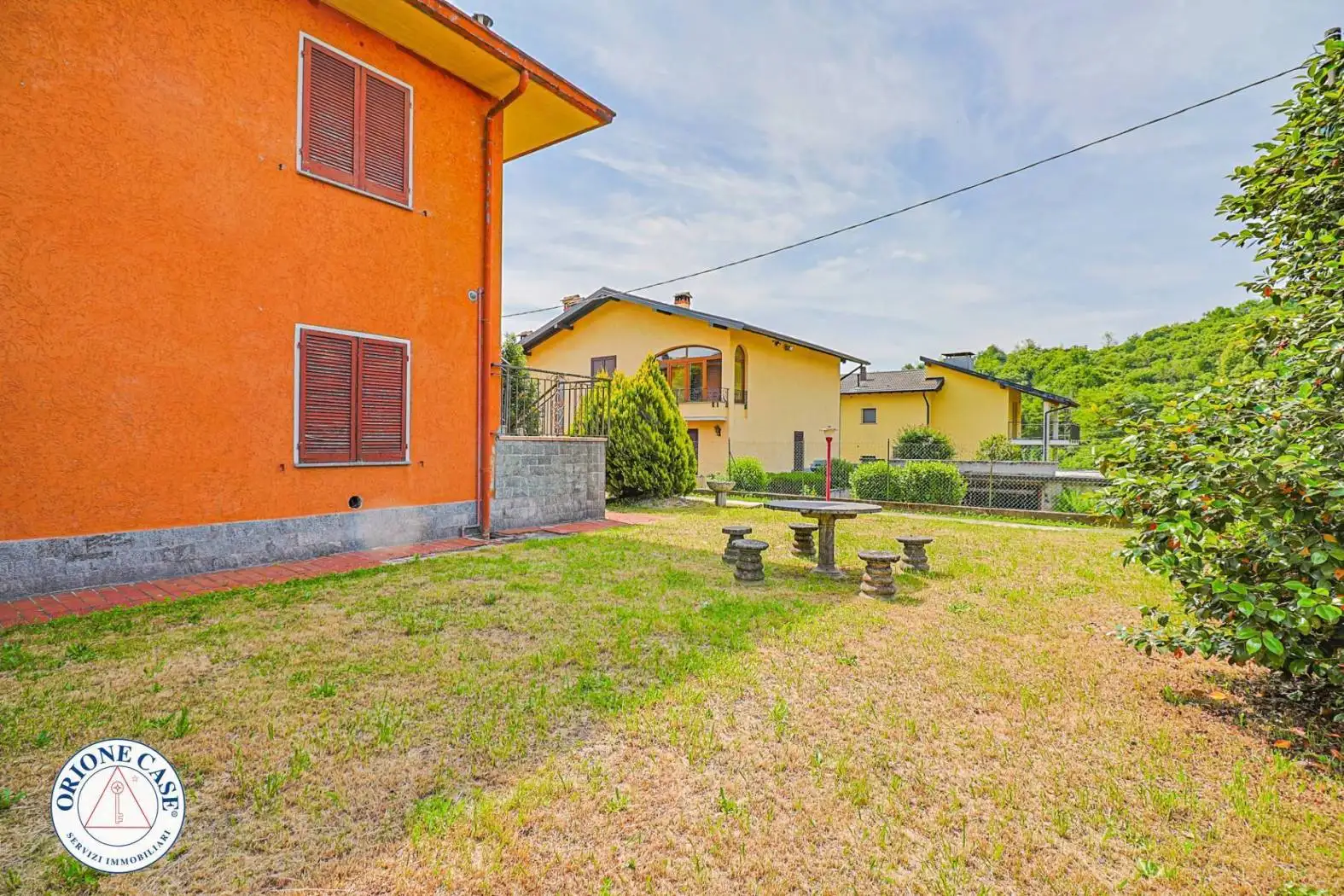 Trilocale via Giosuè Carducci 15, Cugliate-Fabiasco - foto 2