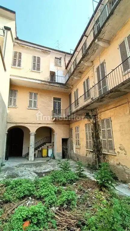 Palazzo - Edificio in vendita a Cremona