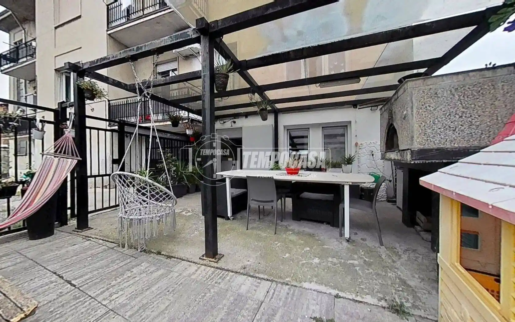 Appartamento in vendita a Biassono