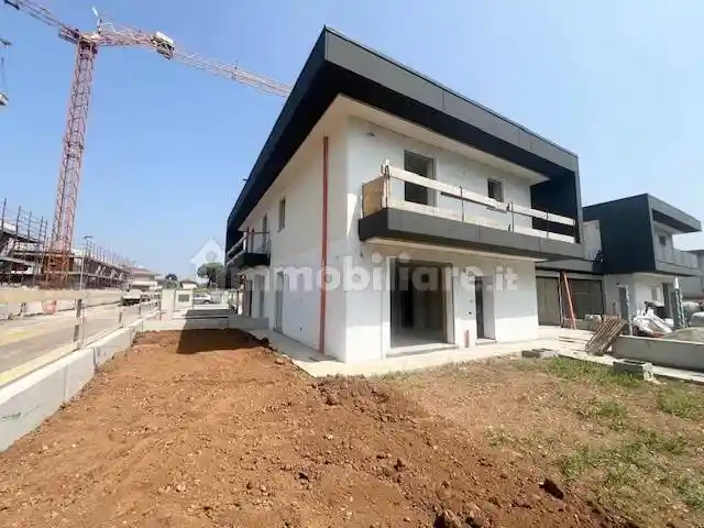 Villa in vendita a Azzano San Paolo