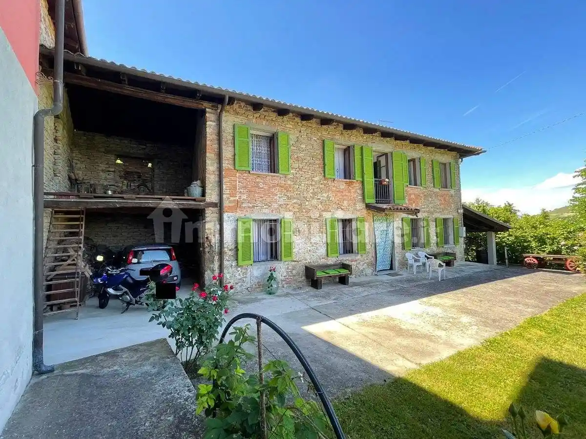 Rustico - Casale in vendita a Santo Stefano Belbo