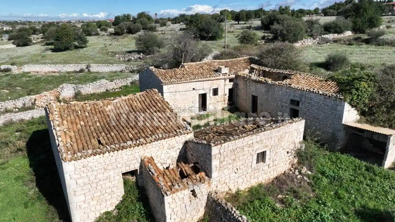 Terratetto unifamiliare 250 m², da ristrutturare, Serrauccelli, Modica - foto 5