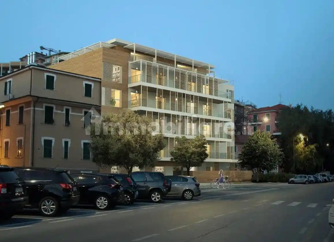 Appartamento in vendita a Varazze