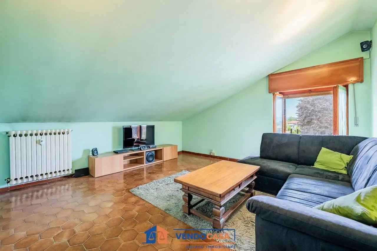 Quadrilocale via Caraglio 2, Centro, Cervasca - foto 2