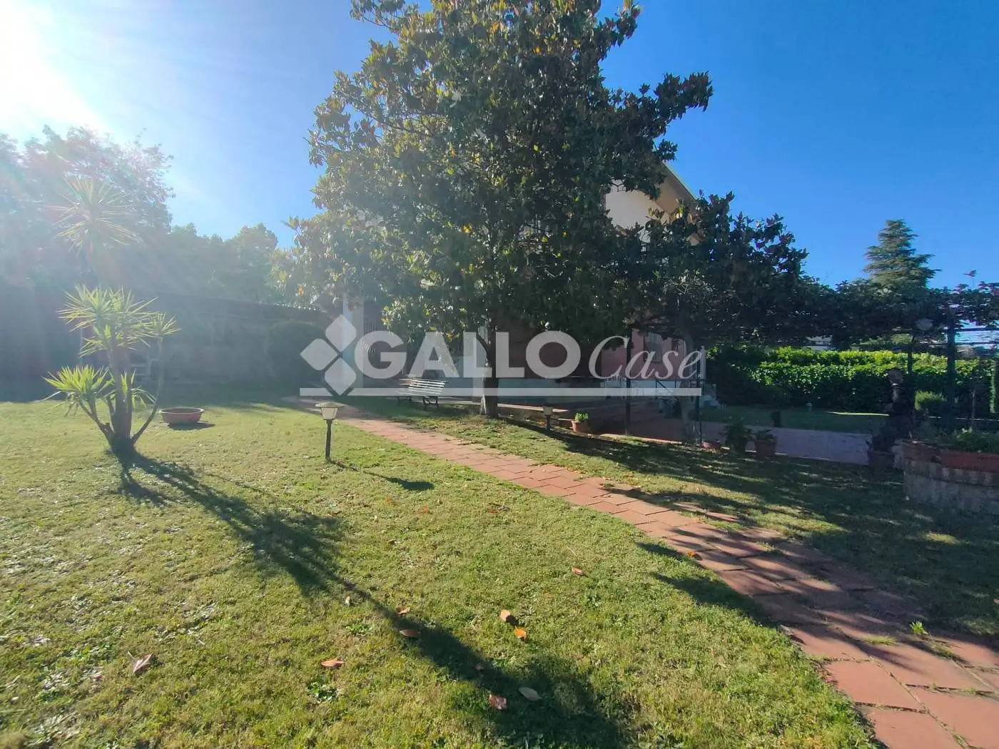 Villa in vendita a Castrolibero