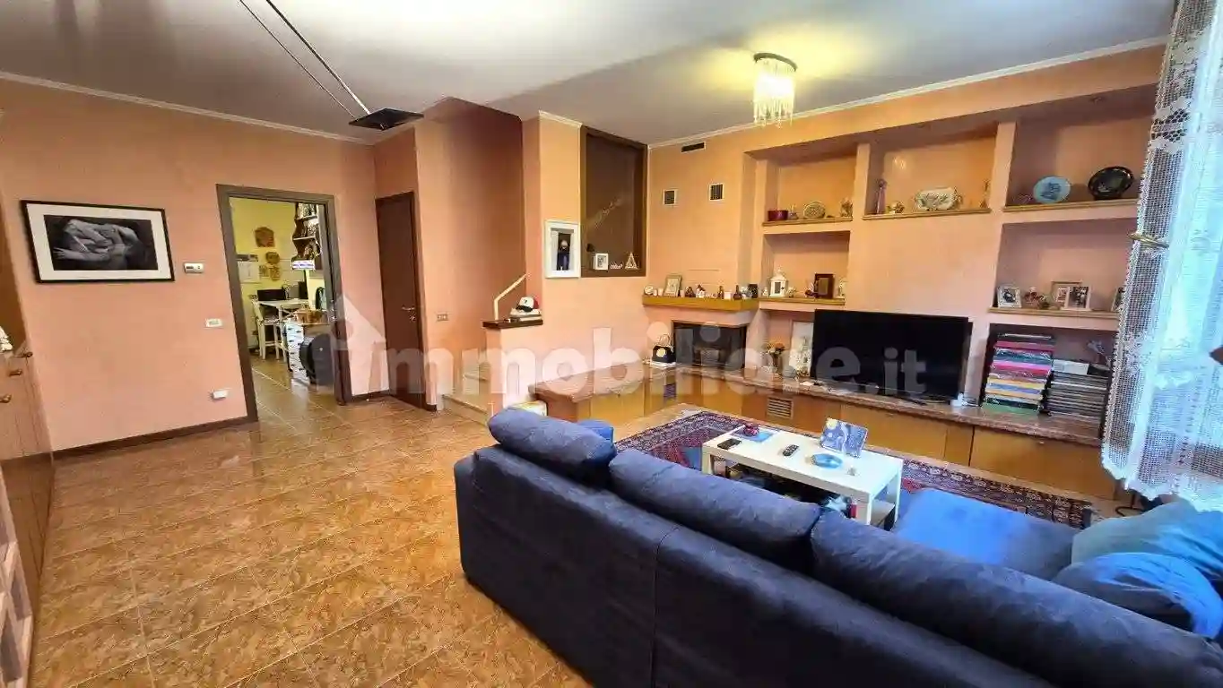 Villetta a schiera - foto 2