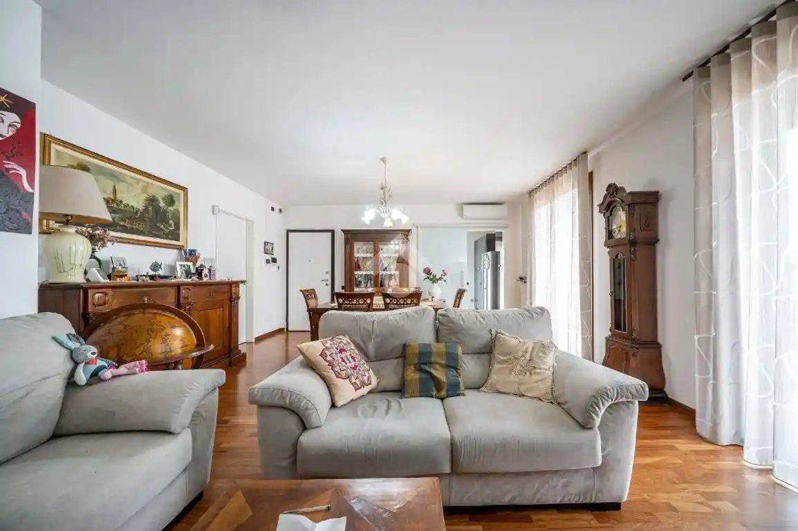 Villa a schiera via O. Chiossi, Portile - Paganine, Modena - foto 2