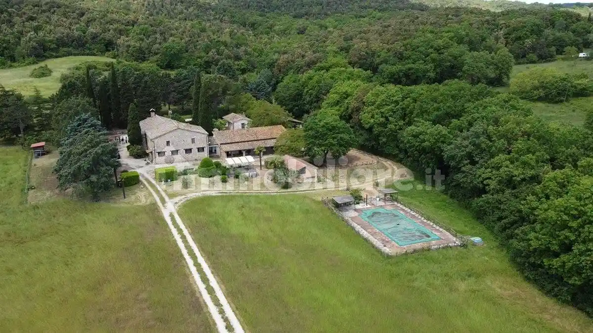 Rustico - Casale in vendita a Amelia