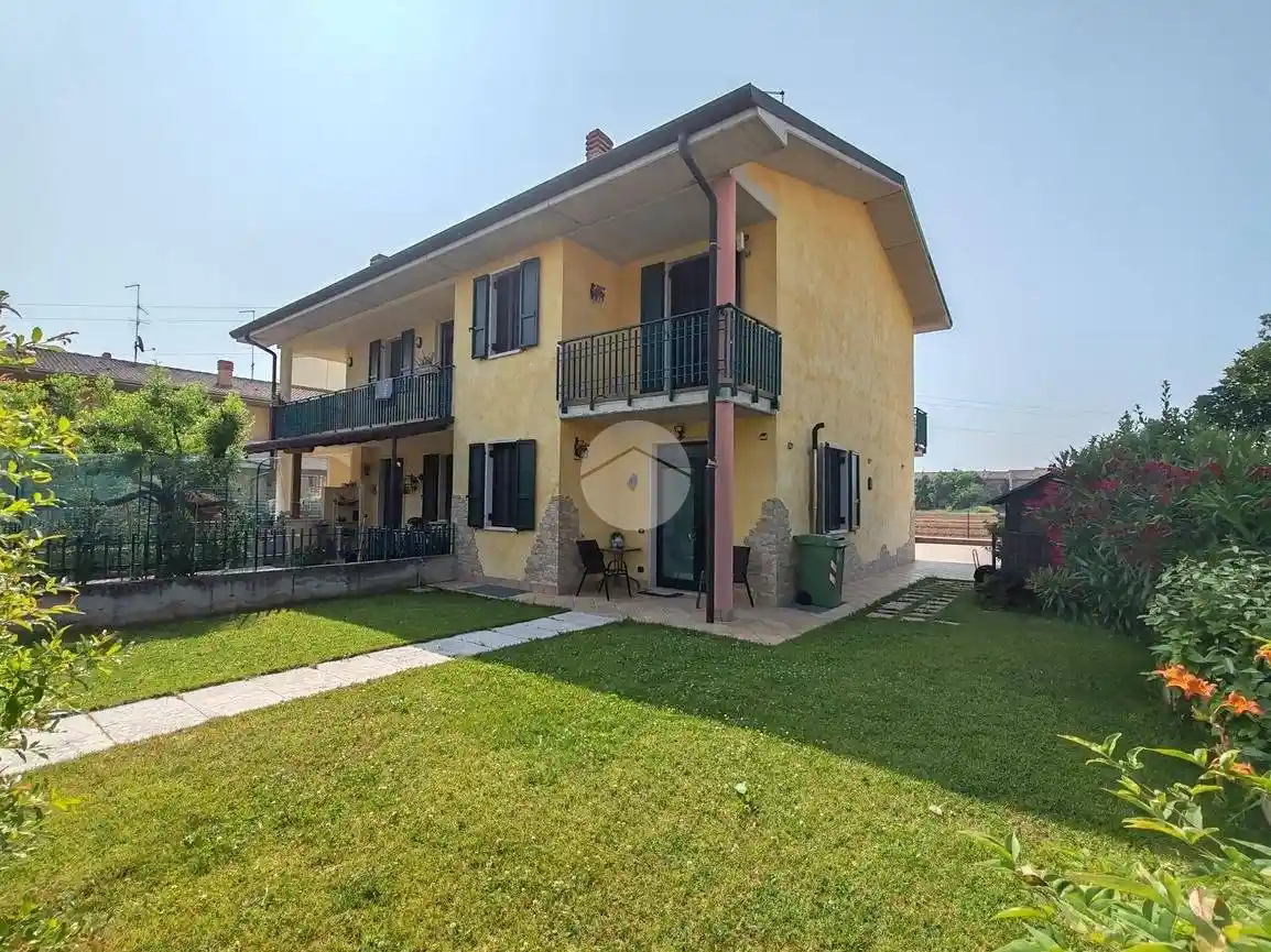 Villetta a schiera in vendita a Valeggio sul Mincio