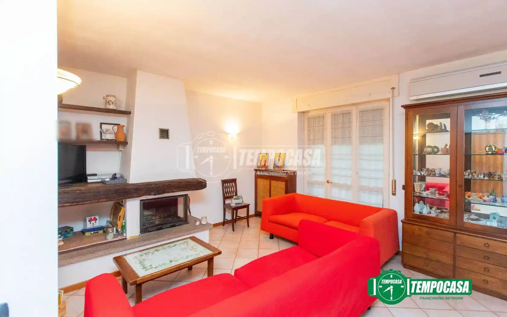 Villa in vendita a Oleggio