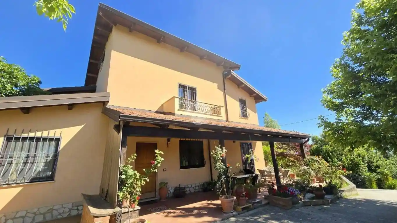 Villa unifamiliare corso Italia 389, Monticello, Rende - foto 2