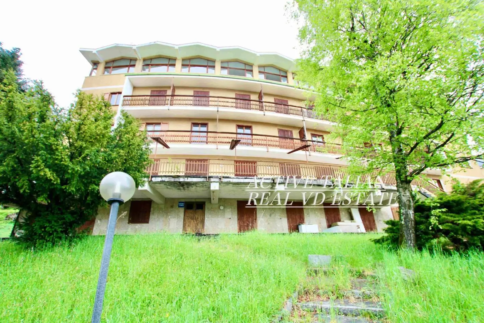 Palazzo - Edificio in vendita a Val Rezzo